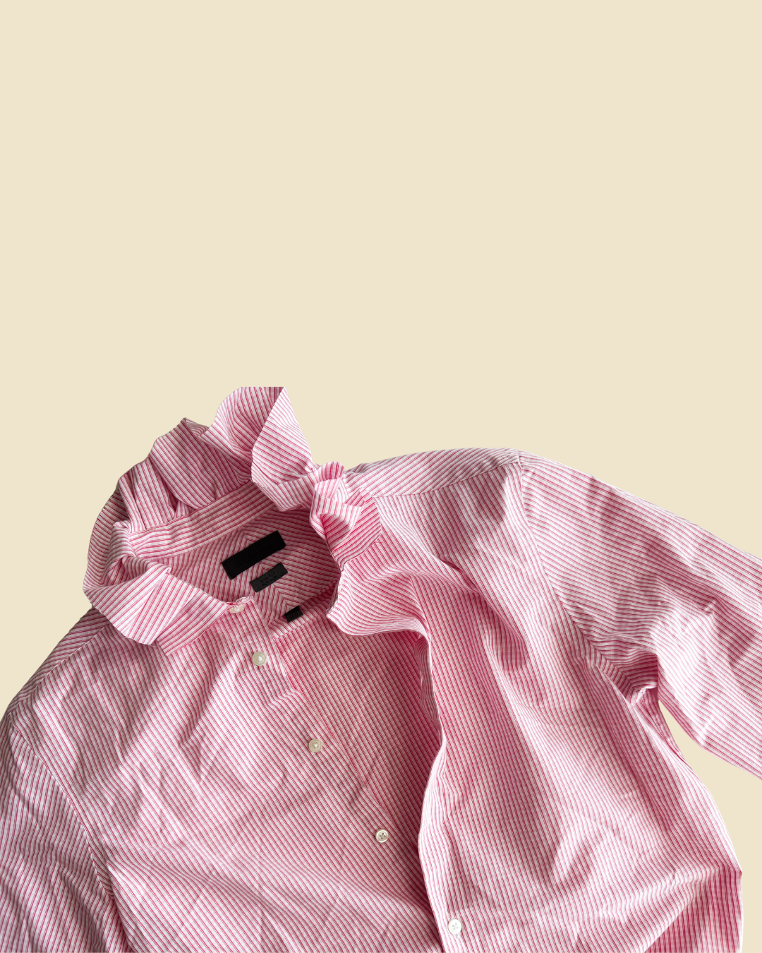 Ruffle Collar Button Up, size S